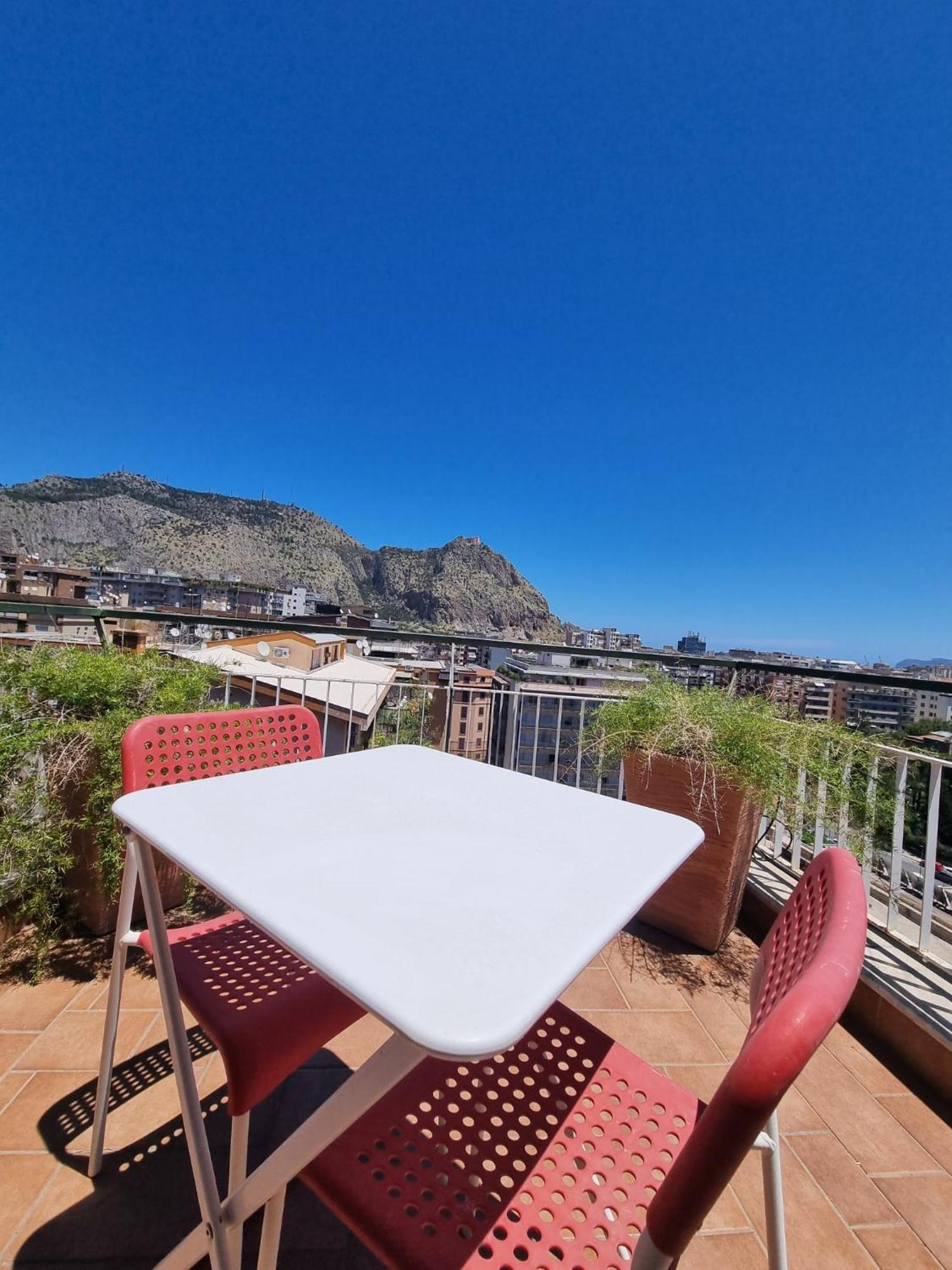 City House & Free Parking By Perry-Holiday Palermo Buitenkant foto